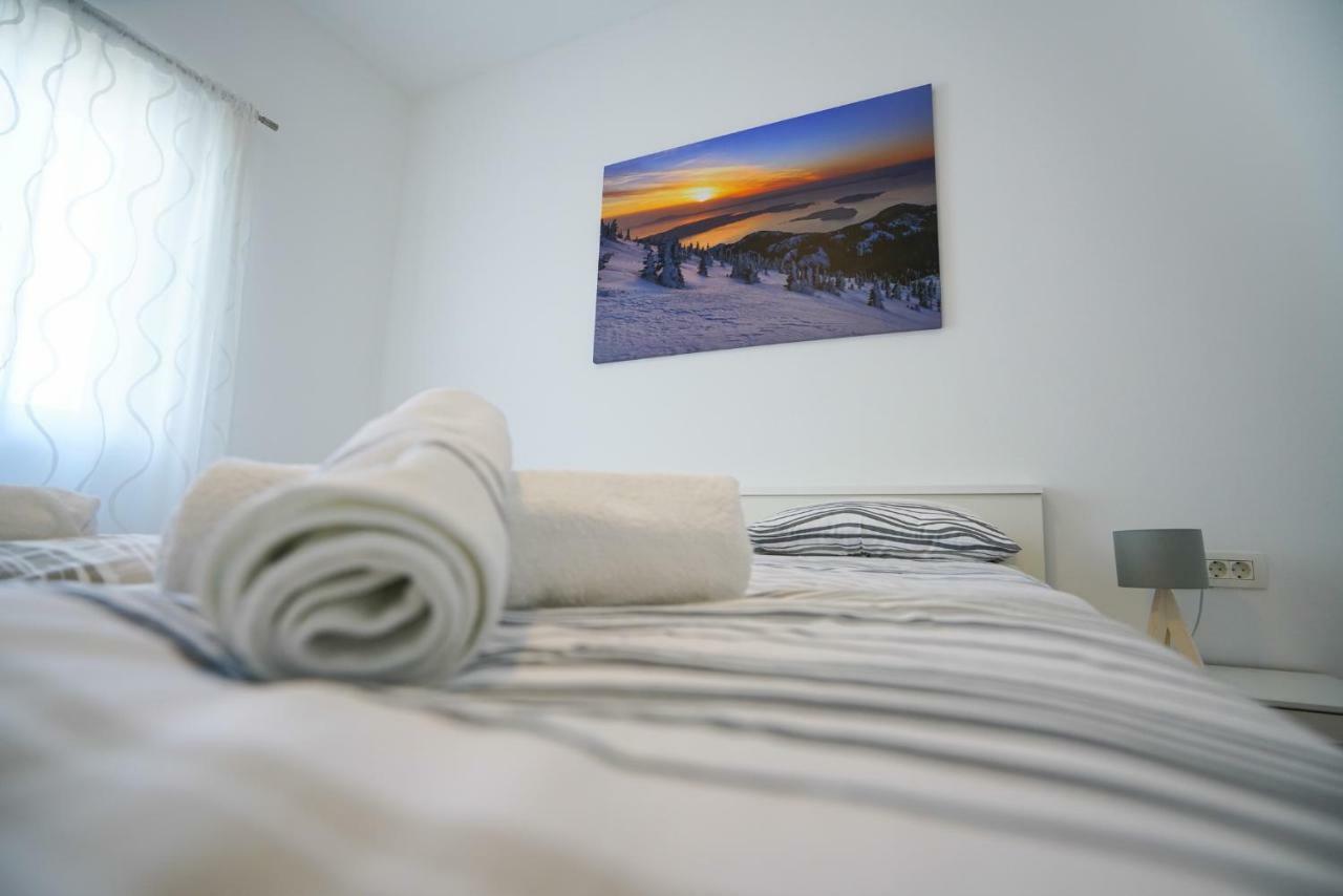 Tj Apartment 2 ザダル エクステリア 写真